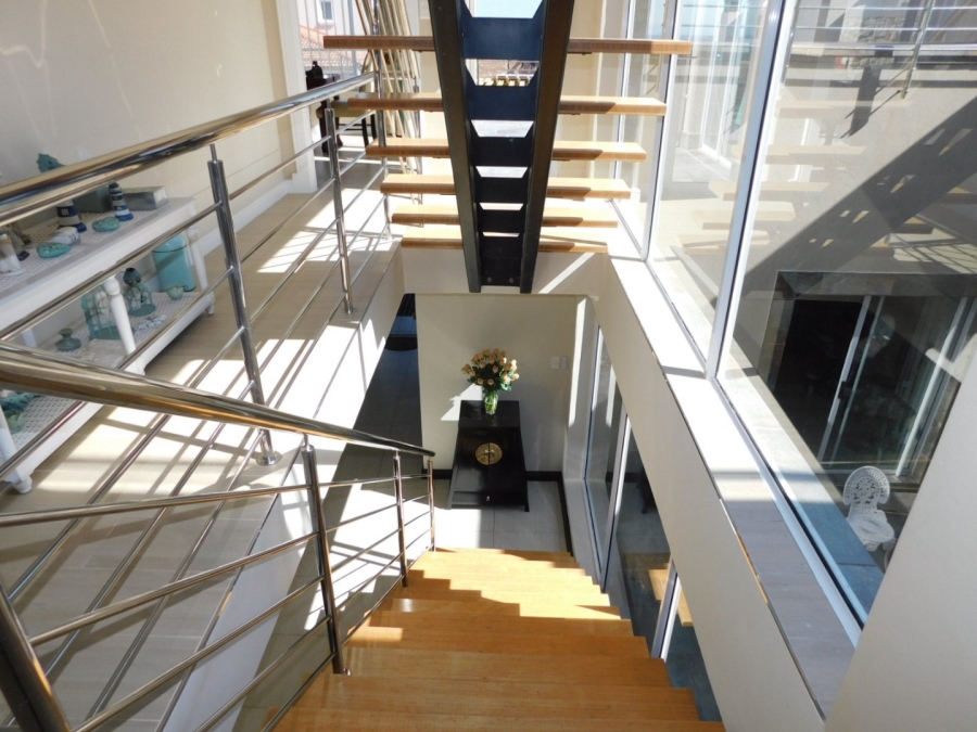 4 Bedroom Property for Sale in Harbour Island Western Cape